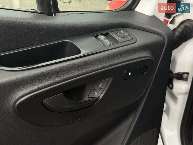 Білий Мерседес Sprinter, об'ємом двигуна 2.1 л та пробігом 313 тис. км за 25900 $, фото 9 на Automoto.ua