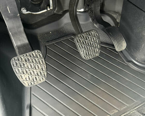 Білий Мерседес Sprinter, об'ємом двигуна 2.14 л та пробігом 195 тис. км за 26500 $, фото 19 на Automoto.ua