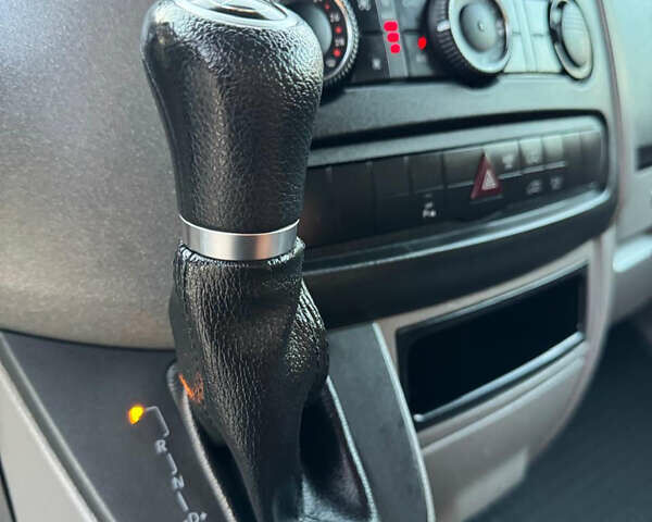 Белый Мерседес Sprinter, объемом двигателя 2.1 л и пробегом 390 тыс. км за 22500 $, фото 18 на Automoto.ua