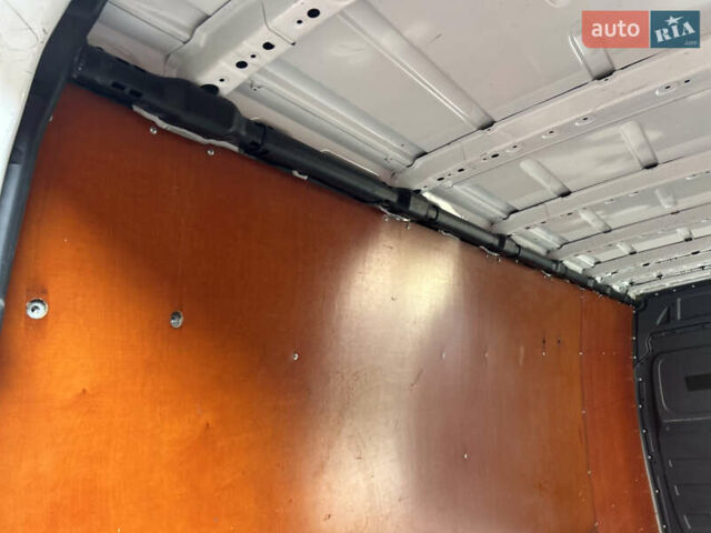 Білий Мерседес Sprinter, об'ємом двигуна 2.14 л та пробігом 160 тис. км за 24000 $, фото 81 на Automoto.ua