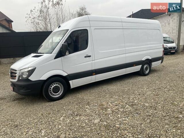 Белый Мерседес Sprinter, объемом двигателя 2.2 л и пробегом 151 тыс. км за 17500 $, фото 5 на Automoto.ua