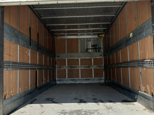 Белый Мерседес Sprinter, объемом двигателя 2.14 л и пробегом 141 тыс. км за 24500 $, фото 19 на Automoto.ua
