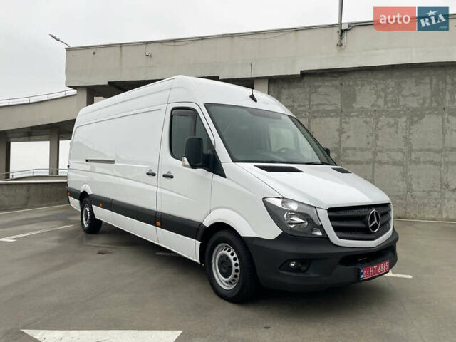 Белый Мерседес Sprinter, объемом двигателя 3 л и пробегом 300 тыс. км за 29500 $, фото 18 на Automoto.ua