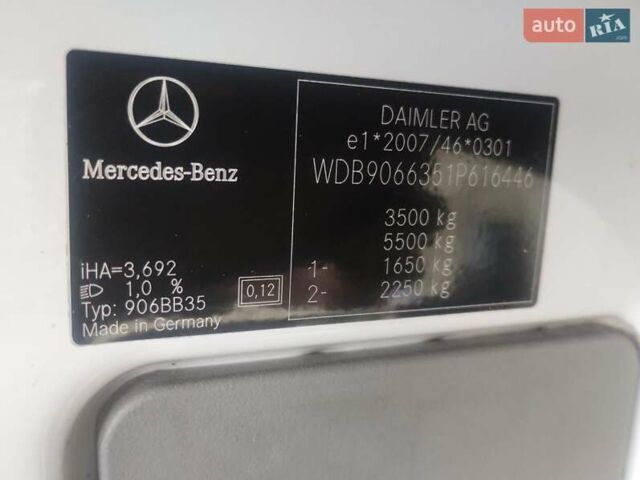 Белый Мерседес Sprinter, объемом двигателя 2.2 л и пробегом 262 тыс. км за 20700 $, фото 31 на Automoto.ua