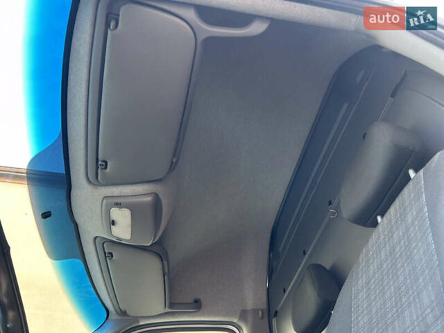 Білий Мерседес Sprinter, об'ємом двигуна 2.14 л та пробігом 160 тис. км за 24000 $, фото 28 на Automoto.ua