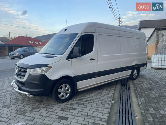 Белый Мерседес Sprinter, объемом двигателя 2.14 л и пробегом 366 тыс. км за 23000 $, фото 3 на Automoto.ua