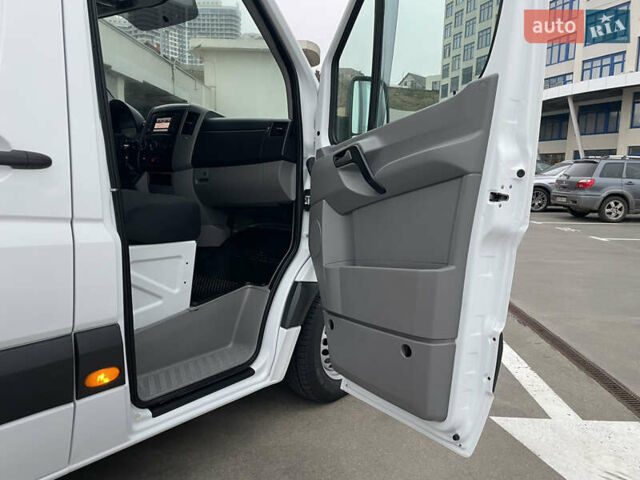 Белый Мерседес Sprinter, объемом двигателя 3 л и пробегом 300 тыс. км за 29500 $, фото 53 на Automoto.ua