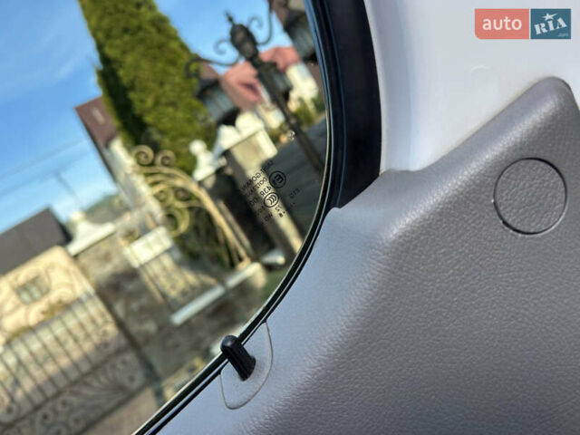 Білий Мерседес Sprinter, об'ємом двигуна 2.14 л та пробігом 160 тис. км за 24000 $, фото 38 на Automoto.ua