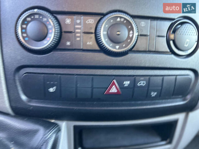 Белый Мерседес Sprinter, объемом двигателя 3 л и пробегом 150 тыс. км за 23800 $, фото 54 на Automoto.ua