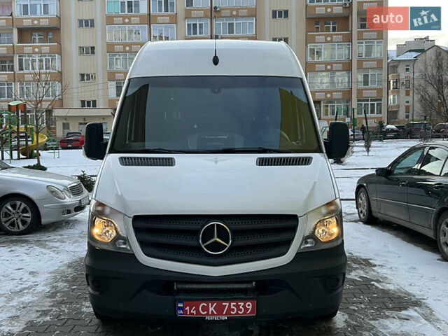 Белый Мерседес Sprinter, объемом двигателя 2.2 л и пробегом 370 тыс. км за 18300 $, фото 2 на Automoto.ua