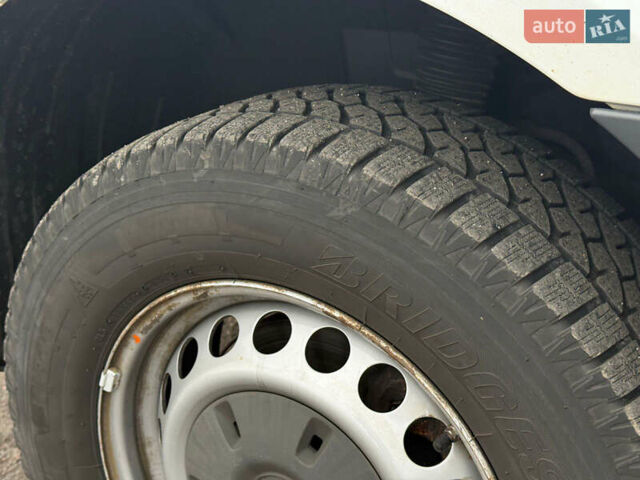 Білий Мерседес Sprinter, об'ємом двигуна 2.1 л та пробігом 313 тис. км за 25900 $, фото 20 на Automoto.ua