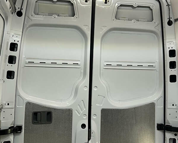 Белый Мерседес Sprinter, объемом двигателя 2.2 л и пробегом 370 тыс. км за 18300 $, фото 16 на Automoto.ua