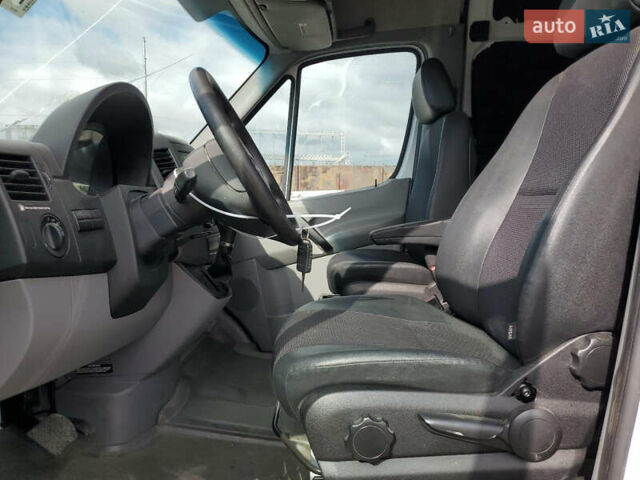 Белый Мерседес Sprinter, объемом двигателя 3 л и пробегом 150 тыс. км за 33000 $, фото 7 на Automoto.ua