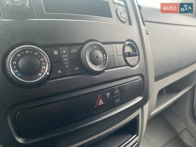 Белый Мерседес Sprinter, объемом двигателя 2.2 л и пробегом 151 тыс. км за 17500 $, фото 42 на Automoto.ua