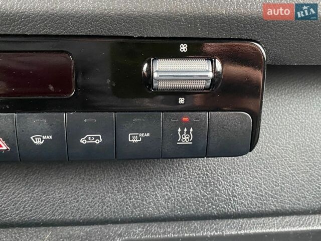 Белый Мерседес Sprinter, объемом двигателя 2.2 л и пробегом 344 тыс. км за 22500 $, фото 36 на Automoto.ua