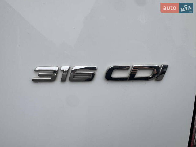 Білий Мерседес Sprinter, об'ємом двигуна 2.14 л та пробігом 262 тис. км за 23000 $, фото 8 на Automoto.ua