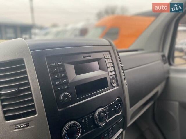 Белый Мерседес Sprinter, объемом двигателя 2.2 л и пробегом 151 тыс. км за 17500 $, фото 38 на Automoto.ua