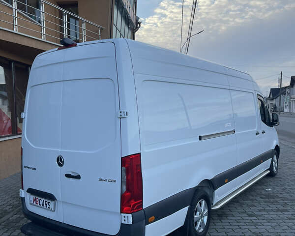 Белый Мерседес Sprinter, объемом двигателя 2.14 л и пробегом 366 тыс. км за 23000 $, фото 5 на Automoto.ua