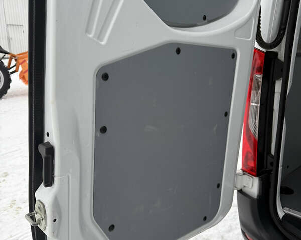 Білий Мерседес Sprinter, об'ємом двигуна 2.14 л та пробігом 195 тис. км за 26500 $, фото 27 на Automoto.ua