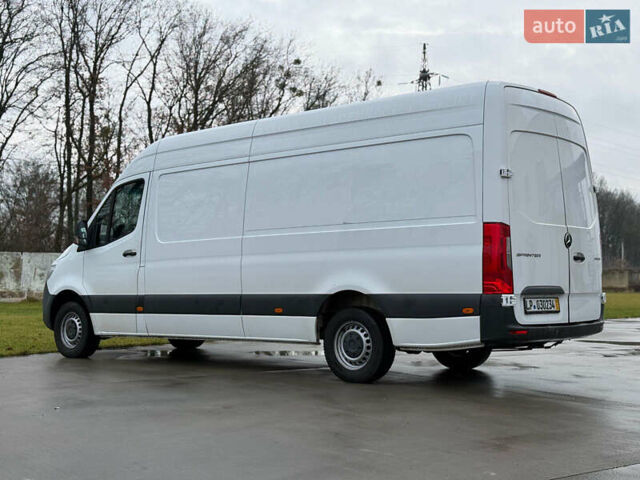 Белый Мерседес Sprinter, объемом двигателя 2.1 л и пробегом 314 тыс. км за 23990 $, фото 6 на Automoto.ua