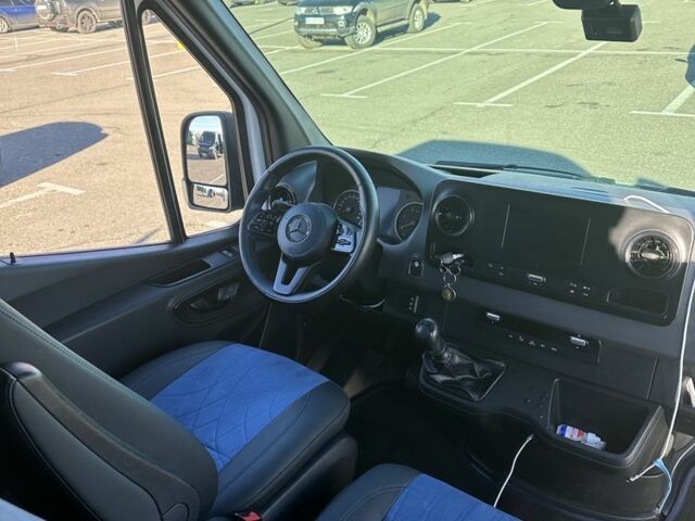 Білий Мерседес Sprinter, об'ємом двигуна 2.1 л та пробігом 420 тис. км за 40627 $, фото 3 на Automoto.ua