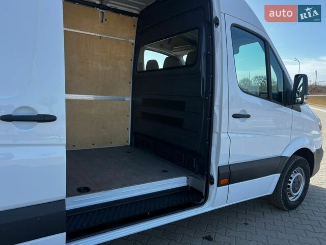 Белый Мерседес Sprinter, объемом двигателя 2.2 л и пробегом 360 тыс. км за 19300 $, фото 21 на Automoto.ua