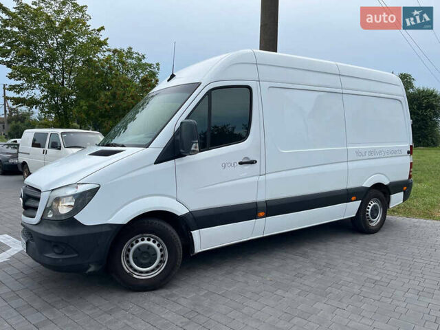 Белый Мерседес Sprinter, объемом двигателя 2.2 л и пробегом 260 тыс. км за 20500 $, фото 3 на Automoto.ua