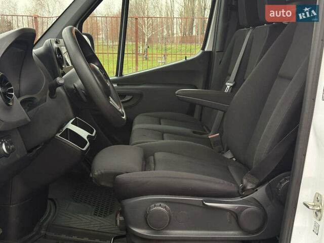 Білий Мерседес Sprinter, об'ємом двигуна 2.1 л та пробігом 313 тис. км за 25900 $, фото 8 на Automoto.ua