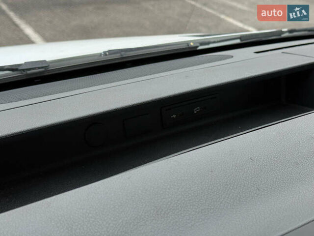 Білий Мерседес Sprinter, об'ємом двигуна 2.1 л та пробігом 313 тис. км за 25900 $, фото 16 на Automoto.ua