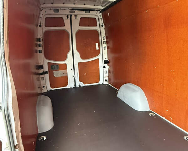Белый Мерседес Sprinter, объемом двигателя 2.2 л и пробегом 278 тыс. км за 19300 $, фото 15 на Automoto.ua