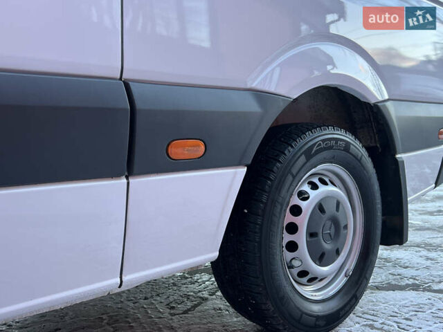 Белый Мерседес Sprinter, объемом двигателя 2.2 л и пробегом 370 тыс. км за 18300 $, фото 50 на Automoto.ua