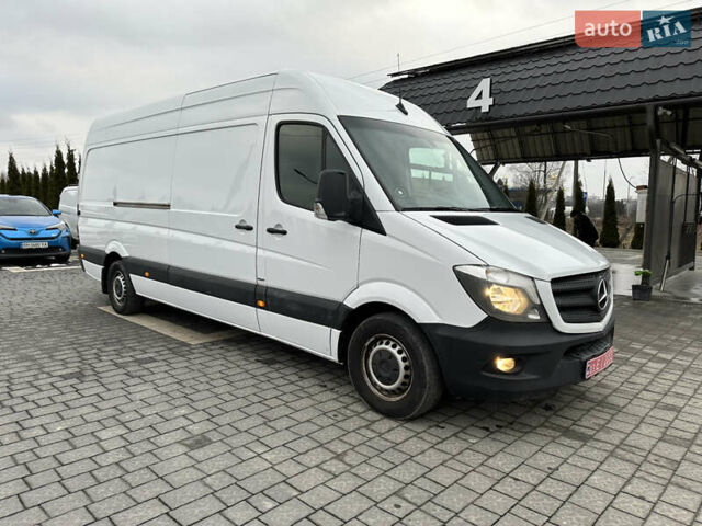 Белый Мерседес Sprinter, объемом двигателя 2.2 л и пробегом 468 тыс. км за 21000 $, фото 9 на Automoto.ua