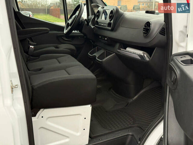 Білий Мерседес Sprinter, об'ємом двигуна 2.1 л та пробігом 313 тис. км за 25900 $, фото 19 на Automoto.ua
