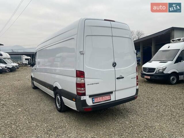 Белый Мерседес Sprinter, объемом двигателя 2.2 л и пробегом 151 тыс. км за 17500 $, фото 8 на Automoto.ua