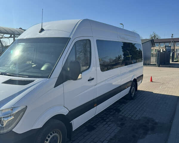 Белый Мерседес Sprinter, объемом двигателя 0 л и пробегом 450 тыс. км за 34000 $, фото 5 на Automoto.ua