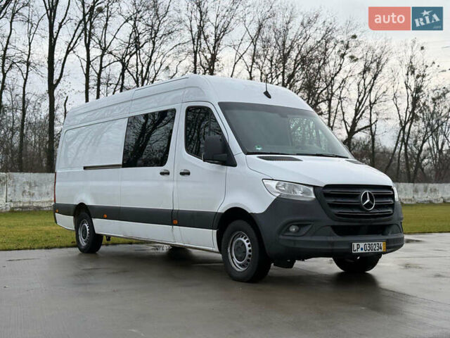 Белый Мерседес Sprinter, объемом двигателя 2.1 л и пробегом 314 тыс. км за 23990 $, фото 2 на Automoto.ua