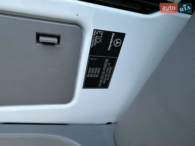 Белый Мерседес Sprinter, объемом двигателя 2.2 л и пробегом 264 тыс. км за 24300 $, фото 19 на Automoto.ua