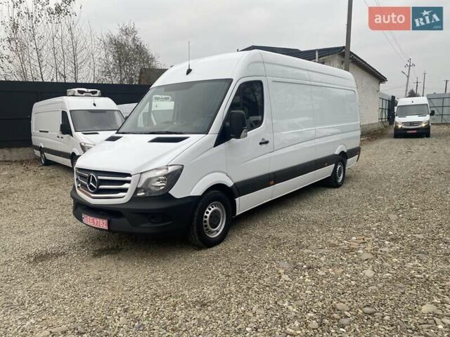 Белый Мерседес Sprinter, объемом двигателя 2.2 л и пробегом 151 тыс. км за 17500 $, фото 1 на Automoto.ua