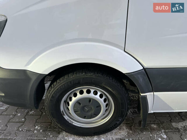 Белый Мерседес Sprinter, объемом двигателя 2.2 л и пробегом 370 тыс. км за 18300 $, фото 53 на Automoto.ua