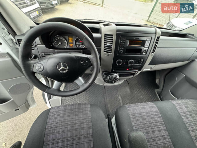 Белый Мерседес Sprinter, объемом двигателя 2.2 л и пробегом 230 тыс. км за 22500 $, фото 15 на Automoto.ua