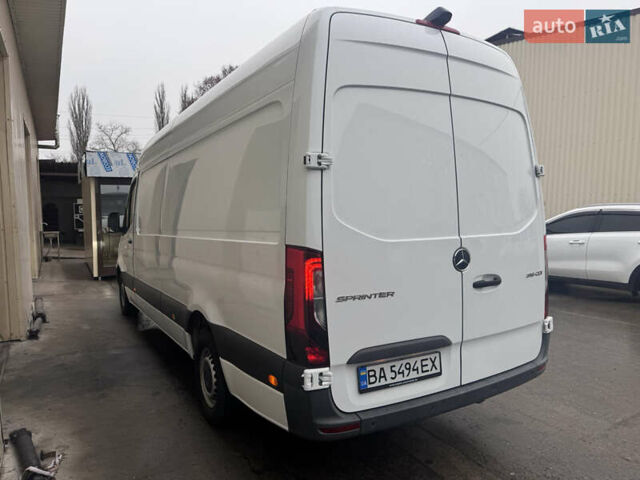 Білий Мерседес Sprinter, об'ємом двигуна 2.14 л та пробігом 262 тис. км за 23000 $, фото 3 на Automoto.ua