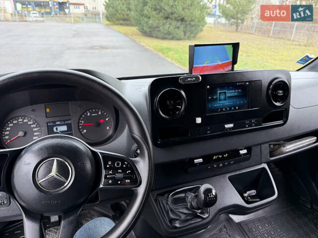 Белый Мерседес Sprinter, объемом двигателя 0 л и пробегом 250 тыс. км за 17200 $, фото 8 на Automoto.ua