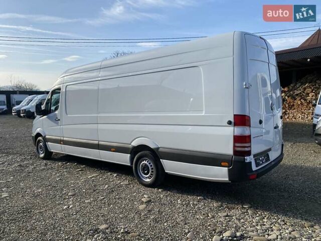 Белый Мерседес Sprinter, объемом двигателя 2.2 л и пробегом 290 тыс. км за 19950 $, фото 3 на Automoto.ua