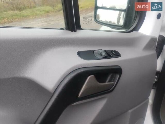 Белый Мерседес Sprinter, объемом двигателя 2.2 л и пробегом 262 тыс. км за 20700 $, фото 13 на Automoto.ua