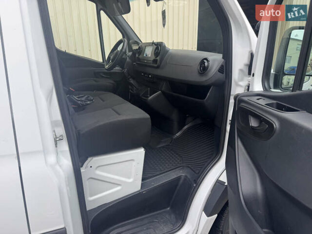 Білий Мерседес Sprinter, об'ємом двигуна 2.14 л та пробігом 262 тис. км за 23000 $, фото 9 на Automoto.ua
