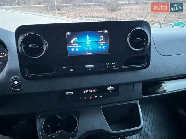 Белый Мерседес Sprinter, объемом двигателя 0 л и пробегом 315 тыс. км за 24900 $, фото 24 на Automoto.ua