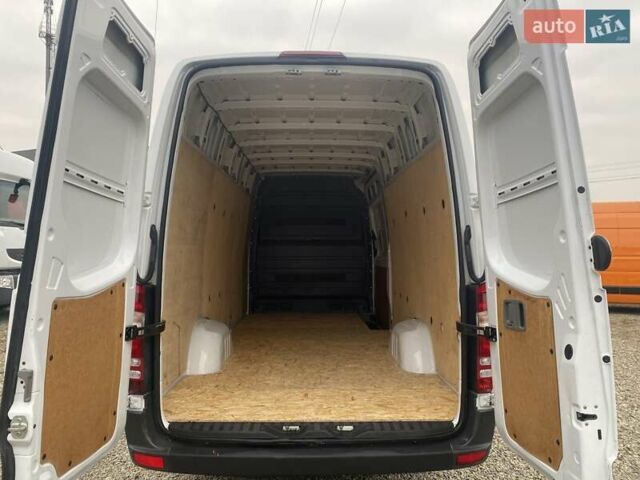 Белый Мерседес Sprinter, объемом двигателя 2.2 л и пробегом 151 тыс. км за 17500 $, фото 25 на Automoto.ua