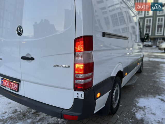 Белый Мерседес Sprinter, объемом двигателя 2.2 л и пробегом 370 тыс. км за 18300 $, фото 55 на Automoto.ua