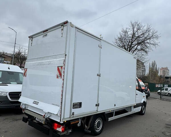Белый Мерседес Sprinter, объемом двигателя 2.2 л и пробегом 230 тыс. км за 22500 $, фото 8 на Automoto.ua