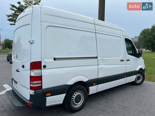 Белый Мерседес Sprinter, объемом двигателя 2.2 л и пробегом 260 тыс. км за 20500 $, фото 1 на Automoto.ua